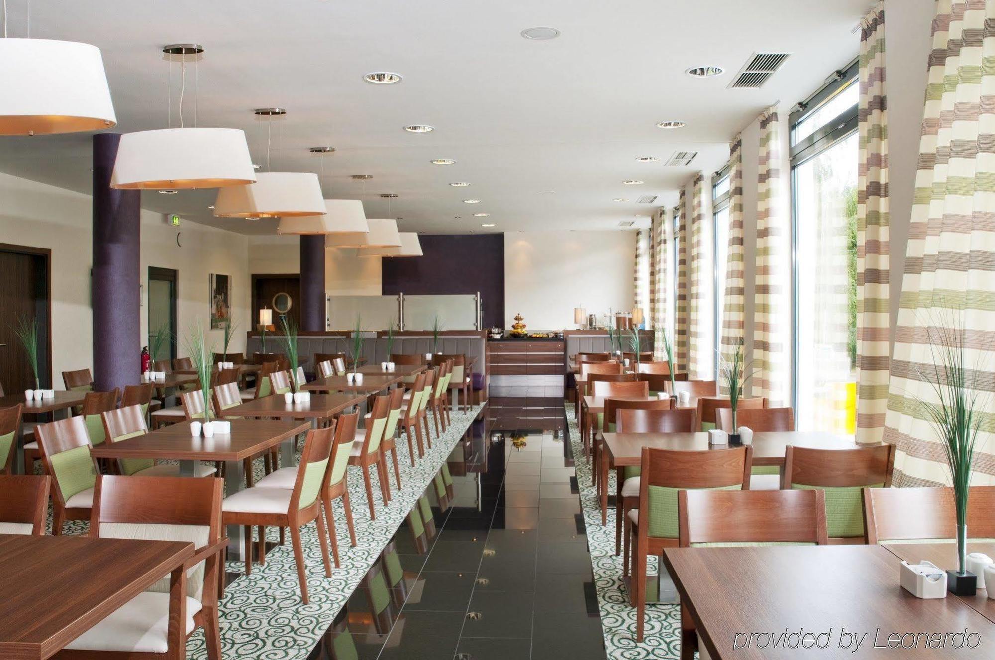 Holiday Inn Express Stuttgart Airport, An Ihg Hotel Leinfelden-Echterdingen Buitenkant foto