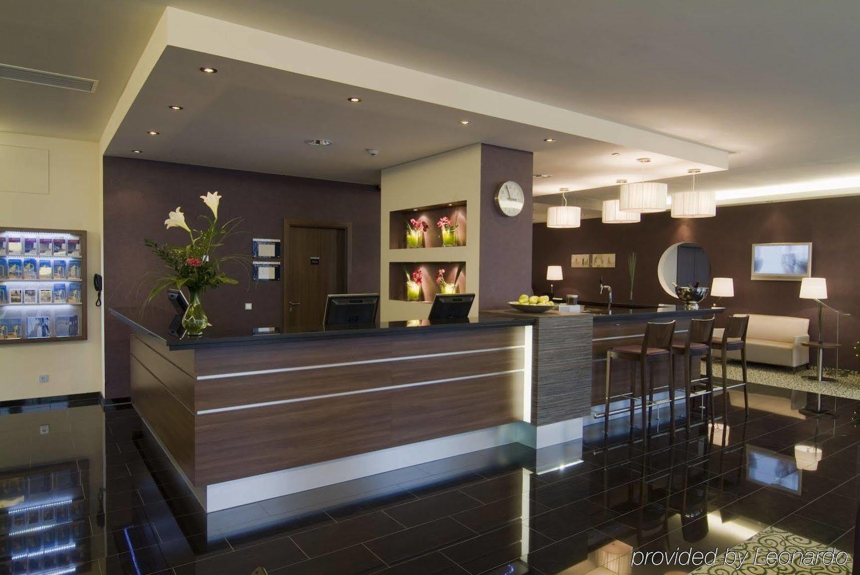 Holiday Inn Express Stuttgart Airport, An Ihg Hotel Leinfelden-Echterdingen Buitenkant foto