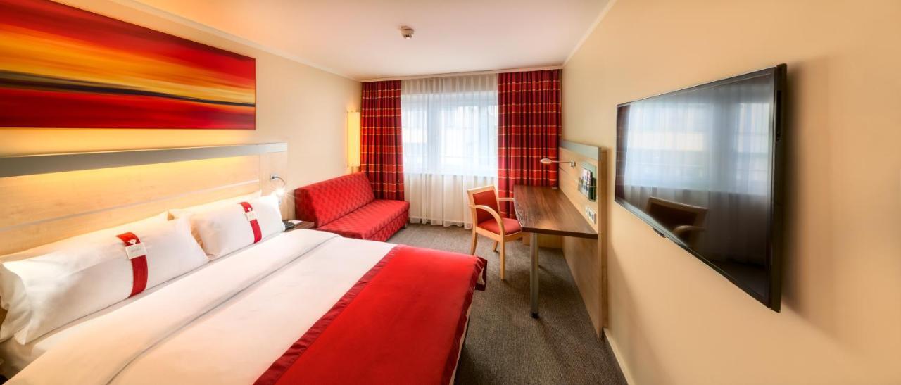 Holiday Inn Express Stuttgart Airport, An Ihg Hotel Leinfelden-Echterdingen Buitenkant foto